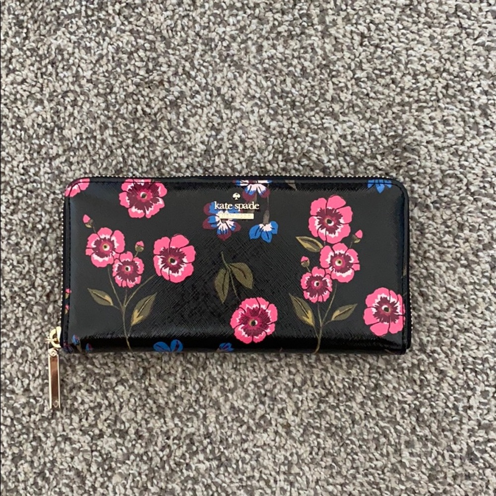 BRAND NEW Kate Spade Wallet